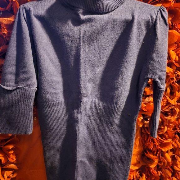 Miley Cyrus Azzari Purple Crop Turteneck Short sleeve sweater Size XS - Picture 3 of 7